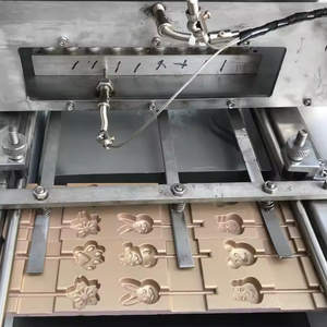 Fabrika fiyat Toffee şeker tatlı yapma makinesi sakızlı şeker dökme makinesi - Product Image 4