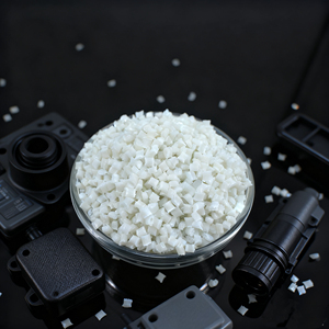 Matériau en polycarbonate renforcé de fibre de verre CH PC, résistance équilibrée de 15%, pour les pièces structurelles internes des appareils électroménagers - Product Image 1