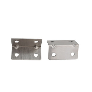 Soporte angular de acero inoxidable 40x20mm con acabado cepillado para conectores de herrajes de muebles - Product Image 3