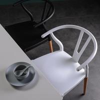 Chaise de salle à manger élégante en plastique avec dossier en Y et pieds en bois massif pour la maison et les restaurants
