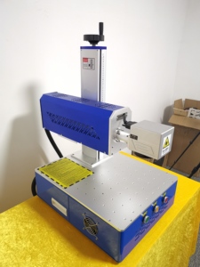 Impresora láser de tarjetas DAVI Máquina de impresión de marcado láser Co2 - Product Image 3