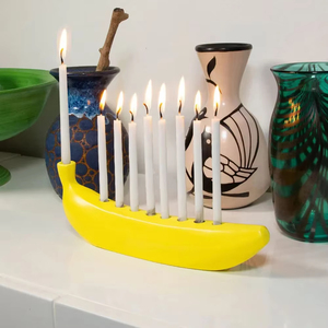 Bougeoir de table Menorah Banane créative Décor en résine Nouveauté Bougeoir Menorah Hanukkah Hanukkah avec 9 trous - Product Image 5