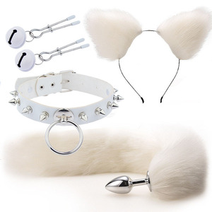 Conjunto de Bondage de 4 Piezas Fox Yamamoto, con Peluche y Aleación de Zinc, Tapones Anales, Pinzas para el Cabello, Pinzas para los Pezones, Collares - Juguetes Sexuales Suaves para Adultos - Product Image 1
