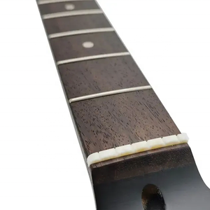Mástil de guitarra ST de arce negro brillante de 22 trastes con diapasón de palisandro y atornillado - Product Image 6