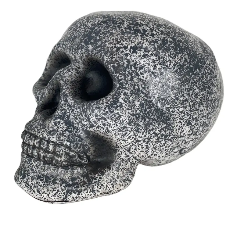 Source factory manufacturing Quality 20cm Spooky LED Light Up Skull Halloween Resin Decoration Plastic and Metal Skull