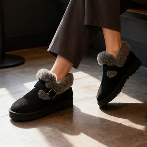 Bottes de neige à semelle épaisse européennes et américaines pour femmes transfrontalières <span class=keywords><strong>hiver</strong></span> chaussures en coton doublées de polaire à boucle en métal de grande taille - Product Image 4