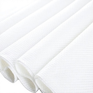 Tissu non tissé en spunlace teinté pour la fabrication sur mesure au Vietnam avec des fibres de viscose tencel - Product Image 1