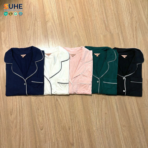 ชุดนอนแขนสั้นผู้หญิง SUHE ชุดนอนกระดุมติดกระดุมพร้อมกระเป๋าแต่งขอบ ชุดนอนกางเกงขาสั้น ใส่สบาย ระบายอากาศได้ดี - Product Image 5