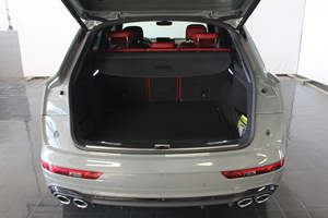 <span class=keywords><strong>Audi</strong></span> SQ5 3.0T V6 <span class=keywords><strong>Quattro</strong></span> 4WD Sport SUV d'occasion importée, 5 portes, 5 places, intérieur cuir, caméra de recul, toit ouvrant panoramique, voiture d'occasion - Product Image 6