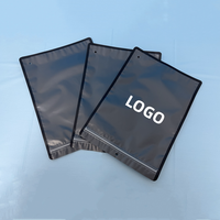Pochette en plastique noir givré refermable avec logo imprimé sur mesure OEM pour T-shirt, sweat-shirt, emballage mat recyclable, sac à fermeture éclair