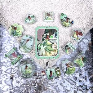 Breloque de téléphone et pendentif de sac en acrylique perlé, perforée, imprimée double face, en forme de princesse, série thématique, DIY - Product Image 1