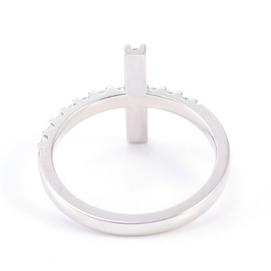 Bague en or massif 10 carats personnalisée avec moissanite, bijoux fins, design religieux, bague en moissanite en forme de croix pour femmes et hommes - Product Image 5