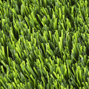 Césped Sintético Realista LFL para Decoración de Jardín Interior y Exterior, Resistente al Fuego y Apto para Mascotas - Product Image 4