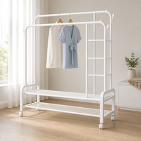 Platzsparender Pulverbeschichteter Metall-Kleiderständer mit Offenem Hängedesign für Wohnzimmer Schlafzimmer Moderner Wohndekor-Stil