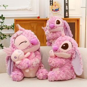Almohada de Peluche Súper Suave con Flores de Cerezo Cosidas en Dorado, Coleccionable, de <span class=keywords><strong>Lilo</strong></span> & Stitch, Rellena de Algodón PP - Product Image 3