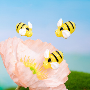 Mini 3D Flatback abeille charme embellissements animaux miniatures résine <span class=keywords><strong>abeilles</strong></span> artisanat pour thème fête décor Art bricolage artisanat décoration - Product Image 1