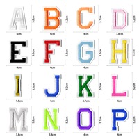 Prêt à expédier 5cm taille moyenne couleur A-Z fer brodé anglais lettre Alphabet patchs 15 couleurs disponibles pour bricolage vêtement