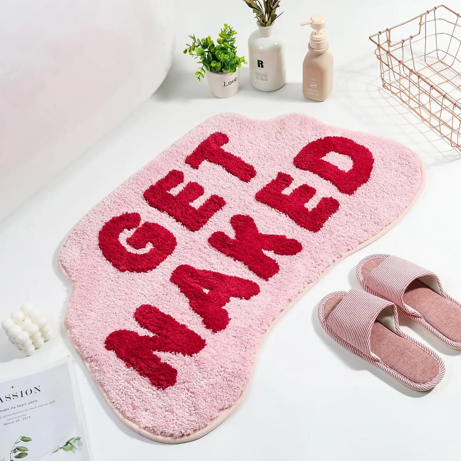 Funny Get Naked Bath Mat Non Slip Water Absorbent Fluffy Tufted Bath Mat For Bathroom
