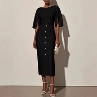 Robe d'été décontractée noire moderne sur mesure pour femme, sans col, à manches trois quarts, avec fente et détails de boutons perlés, respirante, idéale pour le bureau