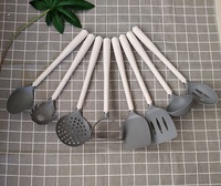 UJ-KT826  Ensemble d'ustensiles de cuisine en nylon 8 pièces, très vendu