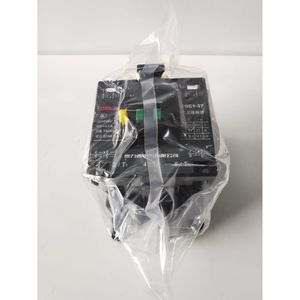 Contactor Delixi Cdc1-37 AC 400A trifásico para carril DIN, automatización industrial - Product Image 1