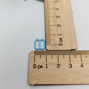 Anneaux et curseurs de soutien-gorge en nylon enduit en forme de 8, écologiques, accessoires de lingerie haut de gamme pour soutien-gorge et maillots de bain - Product Image 5