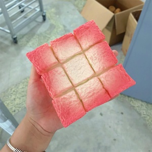 ขนมปังแห้งแบบนิ่ม รุ่นดรายโทสต์ รสคาราเมล น้ำผึ้ง เนย ไอศกรีม DIY สำหรับร้านน้ำชา ร้านอาหารจีน ของว่าง ขนมหวาน แบบยืดหยุ่นช้า ใช้สำหรับตกแต่งและจัดแสดง - Product Image 6