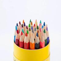 Ensemble de crayons de couleur à motif hexagonal 12 24 36 48 Pack dans un tube en papier pour une utilisation scolaire