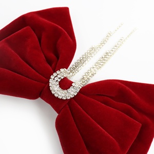<span class=keywords><strong>Barrette</strong></span> à cheveux en velours à gros nœud personnalisée <span class=keywords><strong>Barrette</strong></span> à cheveux doux rouge avec <span class=keywords><strong>strass</strong></span> pour femmes - Product Image 4