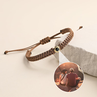 Bracelet de projection photo minimaliste fait main, bijou personnalisé avec perles et breloques, cadeau d'anniversaire pour femmes et hommes