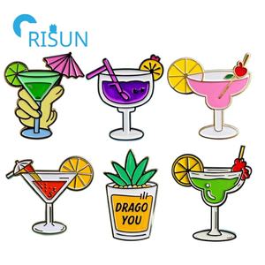 Cócteles clásicos personalizados lindos pines esmaltados para camareros dibujos animados cerveza cóctel lata broche bebida esmalte insignia broche solapa Pin - Product Image 1