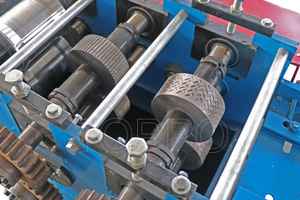 Kostensparende Rolltor-Herstellungsmaschine Automatische Rolltor-Maschine - Product Image 3