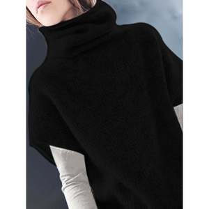 Chaleco de punto sin mangas asimétrico de lana suave color camel para mujer - Product Image 4