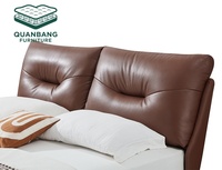 Lit en cuir souple de luxe au design italien pour chambre principale, base de lit moderne en cuir marron taille King/Queen pour villa et appartement