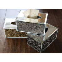 Commerce transfrontalier : Boîte à mouchoirs en quartz transparent à haute transmission, style amour, forme géométrique, style diamant, disponible à l'achat en vrac