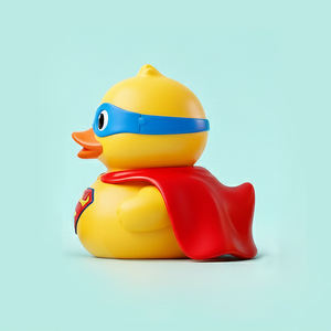 Statuetta in Vinile Personalizzata di Supereroe Anatra - Regalo Promozionale da Collezione a Tema Eroi dei Fumetti - Product Image 2