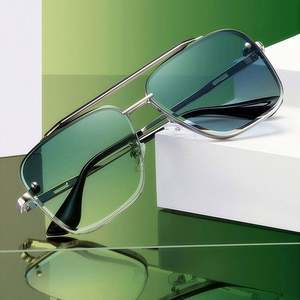 Lunettes de soleil pilote carrées à verres dégradés tendance 2025, protection UV400, double pont métallique, pour hommes et femmes - Product Image 1