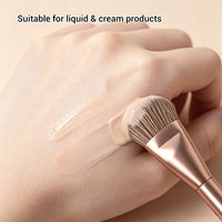 Pinceau de maquillage professionnel de haute qualité, personnalisé, à poils courbes et biseautés, manche en plastique rose doré, pour le visage.