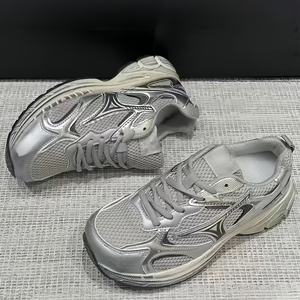 Calzado Deportivo de Alta Gama para Hombre y Mujer, Marca Mizumo, Diseño Elegante y Casual, Zapatos Gruesos para Senderismo - Product Image 2