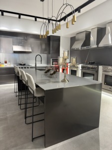 Elegante Acero Inoxidable Negro PVD Anti-Huellas Personalizable - Gabinete de Cocina e Isla de Acero Inoxidable ORIGINAL - Product Image 5