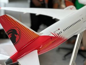 B767 modello <span class=keywords><strong>di</strong></span> velivolo collezione <span class=keywords><strong>di</strong></span> simulazione <span class=keywords><strong>di</strong></span> <span class=keywords><strong>aerei</strong></span> commerciali 767 ventilatore <span class=keywords><strong>di</strong></span> aviazione regalo ufficio decorazione didattica - Product Image 6