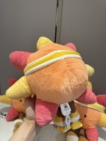 JellyCatt Peluche Soleil Roulant sur Patins à Roulettes 25 cm, Adorable Animal en Peluche Souriant, Poupée Douce et Sportive Rétro pour Anniversaire