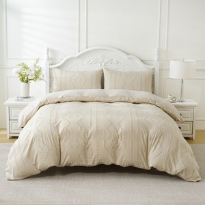 Parure de lit en jacquard à texture ondulée et entretien facile - Housse de couette et taies d'oreiller 110 <span class=keywords><strong>GSM</strong></span> pour rehausser votre chambre - Product Image 4