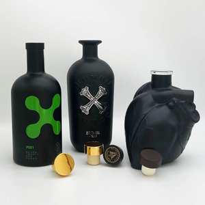 Carafe en liège 700 ml pour whisky XO Vodka Liqueur Spiritueux Unique Forme <span class=keywords><strong>de</strong></span> <span class=keywords><strong>coeur</strong></span> Bouteille en verre noir mat Brandy pour Cognac <span class=keywords><strong>Rhum</strong></span> - Product Image 1