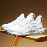 Chaussures de sport larges pour hommes, légères, imperméables, respirantes, confortables, à enfiler, pour la course, la gym, le jogging, avec empeigne en mesh