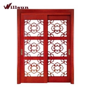 Nouveau style Chinois portes coulissantes en bois <span class=keywords><strong>massif</strong></span> cadre art fleur design décoratif verre patio portes intérieures - Product Image 1