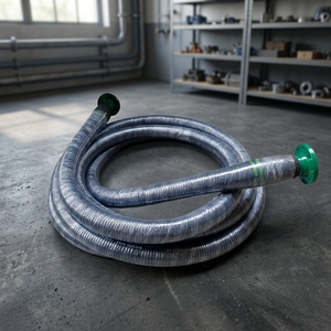 Manguera de succión de caucho flexible con extremos de brida verde, reforzada con alambre en espiral, 5 mm de espesor de pared - Product Image 4