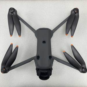 Mavic 4 Pro สำหรับการถ่ายภาพทางอากาศ - ชุดคลาสสิคมาสเตอร์พร้อมเลนส์ Hasselblad 4/3 เทเลโฟโต้ระยะกลาง โดรนควอดคอปเตอร์ VS Mavic 3 Pro - Product Image 5