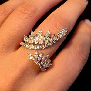 Anello di Diamanti T0052 con Taglio Marquise, Gioiello Naturale Romantico da Donna per Matrimonio - Product Image 2