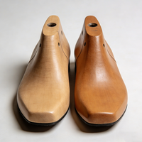Chaussures Martin personnalisables OEM, nouvelle forme de chaussure, semelle épaisse, bout rond, modèle en bois, chaussures pour femmes